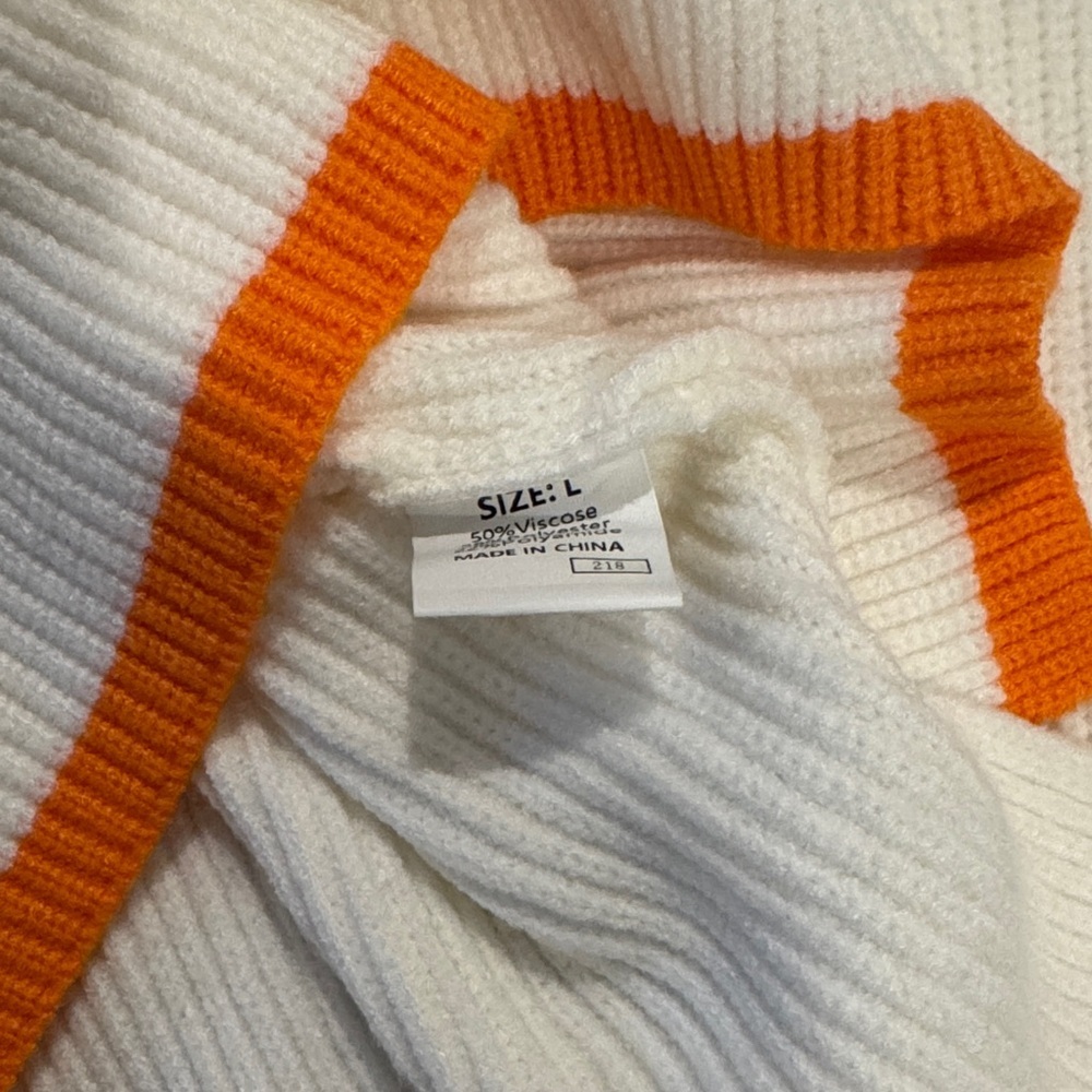 Women's Cream Ribbed Quarter-Zip Sweater with Color Trim - Picture 2 of 3